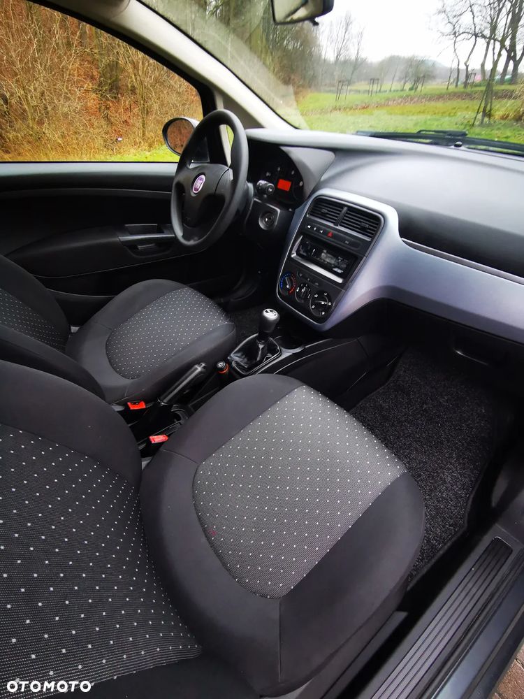 Fiat Grande Punto 1.4 8V Dualogic Dynamic - 17