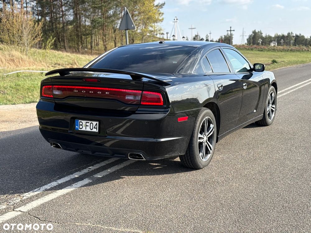 Dodge Charger 5.7 V8 RT - 6