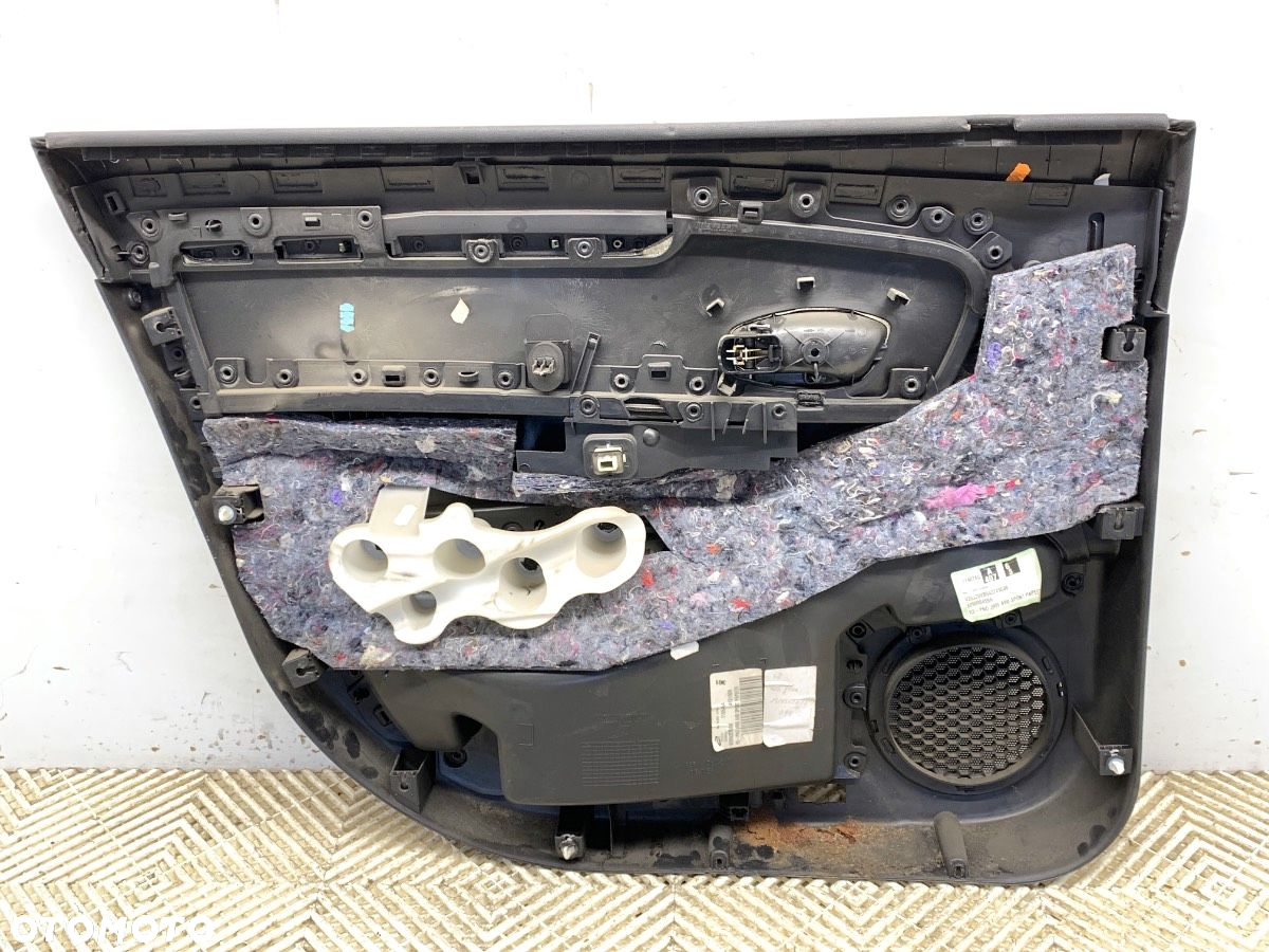 BOCZEK DRZWI PRZÓD PRAWY - 135.00 PLN - RENAULT SCÉNIC III (JZ0/1_) 2008 - 2022 1.4 16V (JZ0F, - 4