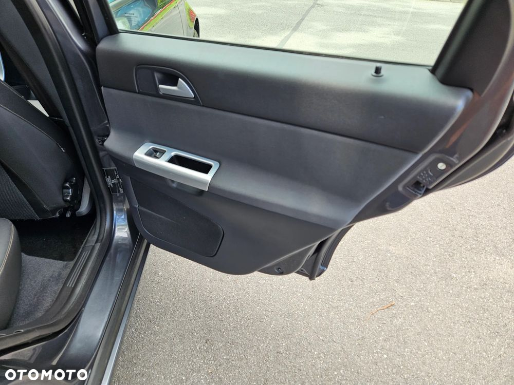 Volvo V50 - 28