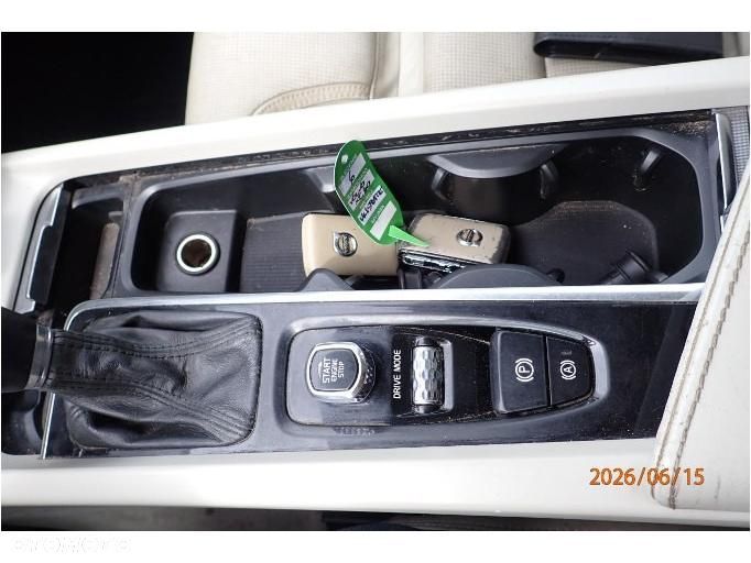 Volvo XC 60 D4 AWD Inscription - 21