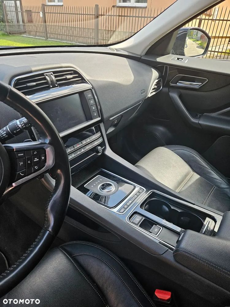 Jaguar F-Pace 2.0 i4D AWD Prestige - 6