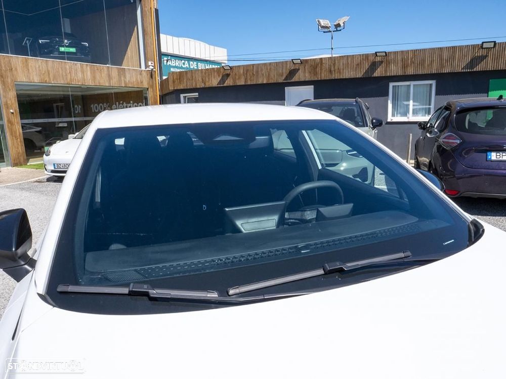 MG MG4 51 kWh Standard - 8