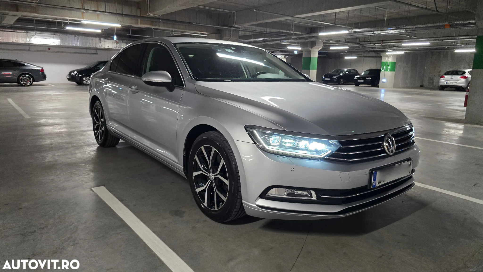 Volkswagen Passat Variant 1.8 TSI (BlueMotion Technology) DSG Highline - 12