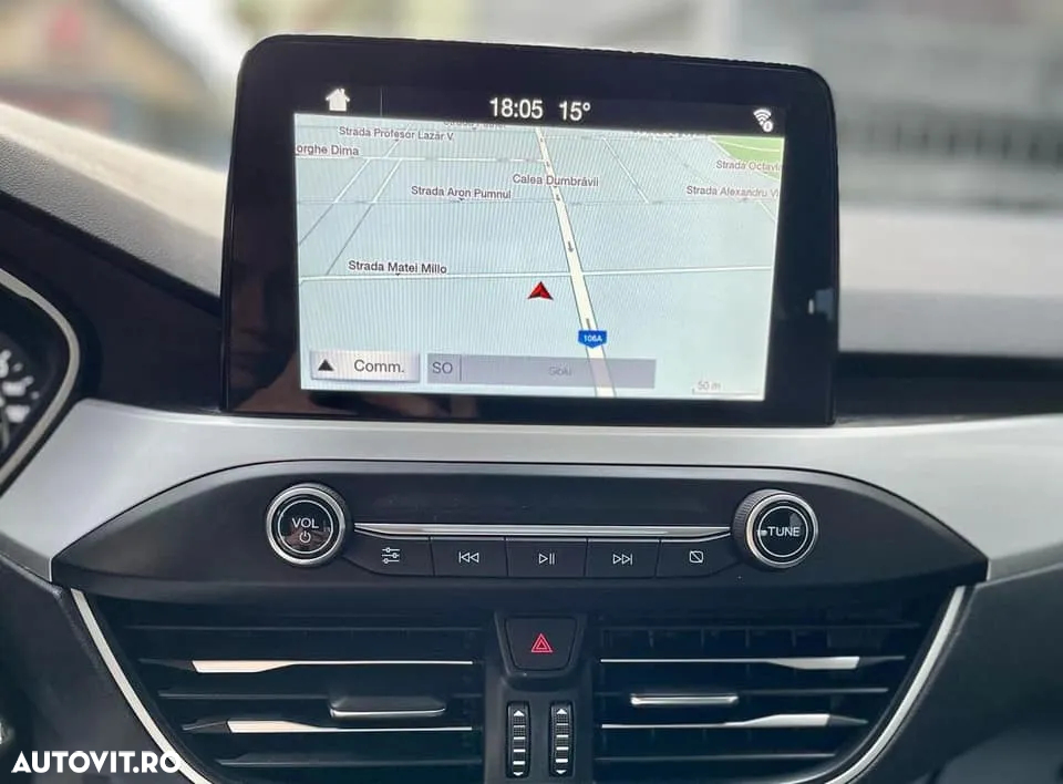 Ford Focus 1.5 EcoBlue Start-Stopp-System COOL&CONNECT DESIGN - 8