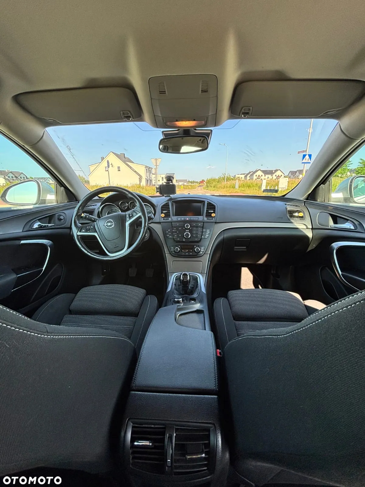Opel Insignia 2.0 CDTI - 11