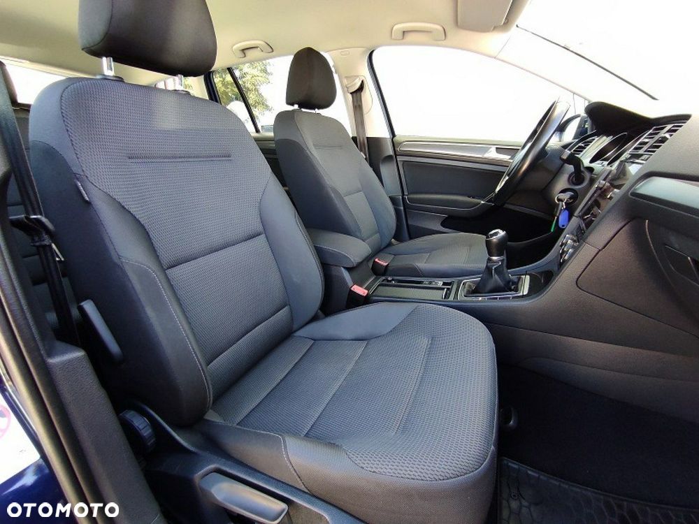 Volkswagen Golf - 13