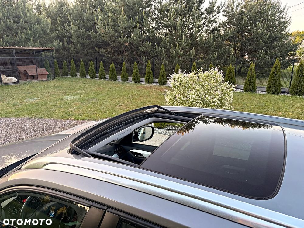 BMW X1 xDrive18d xLine - 28