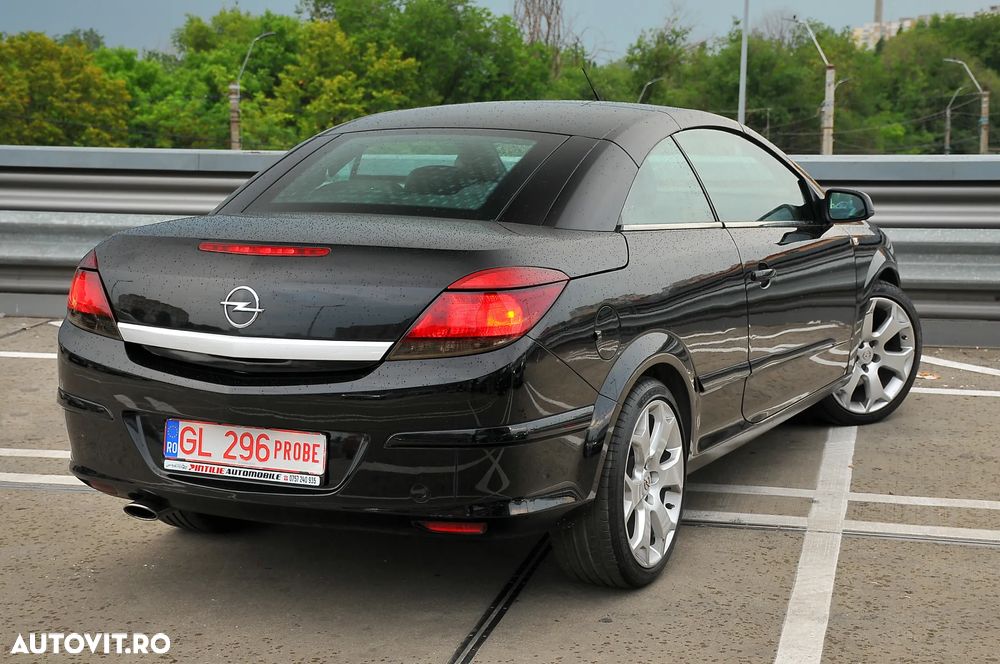 Opel Astra GTC 1.9 CDTI Cosmo - 8