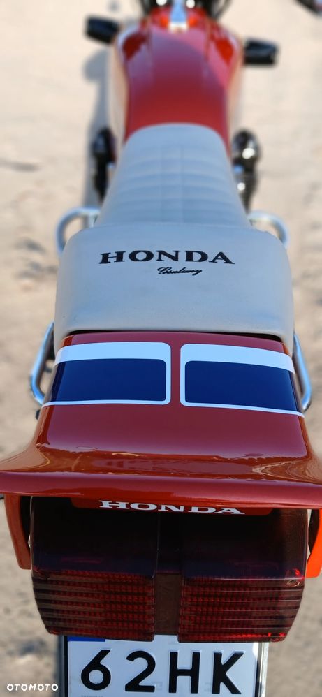 Honda CB - 12