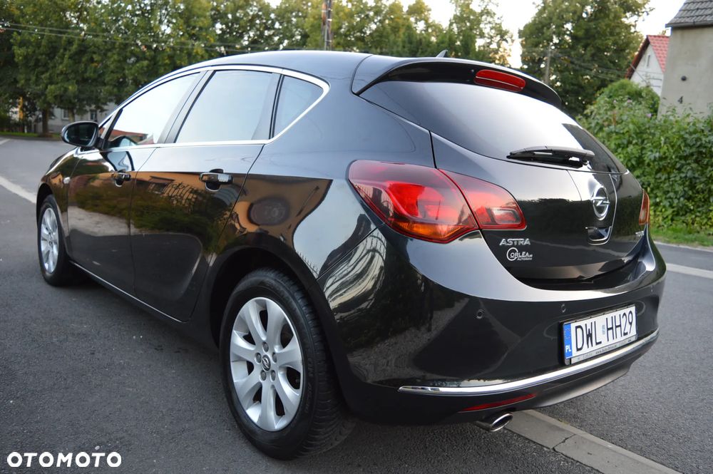 Opel Astra 1.4 Turbo Cosmo - 6