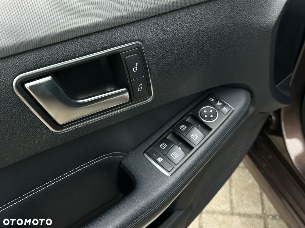 Mercedes-Benz Klasa E 200 7G-TRONIC Avantgarde - 26