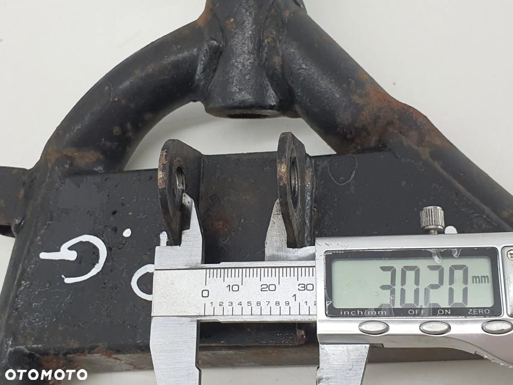 WAHACZ PRZOD GORNY SWORZEN  TGB BLADE 250 - 13