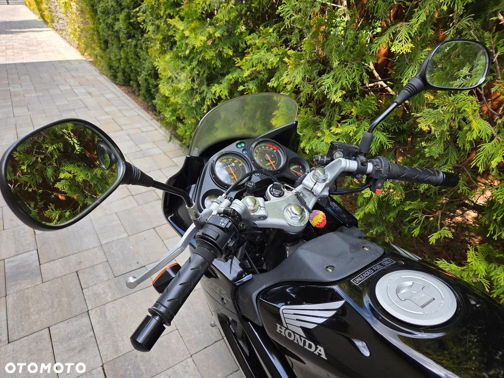 Honda CBR - 13