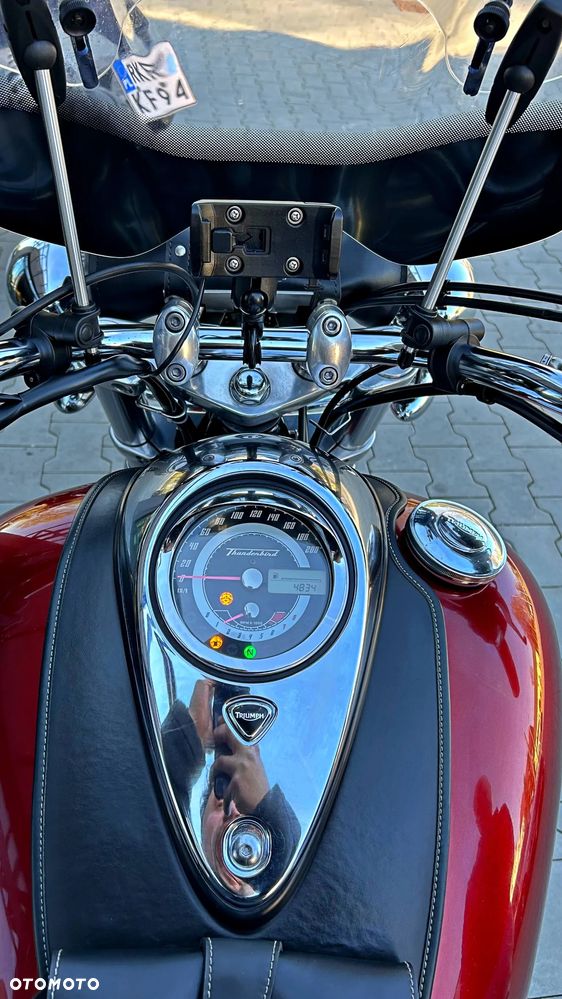 Triumph Thunderbird - 8