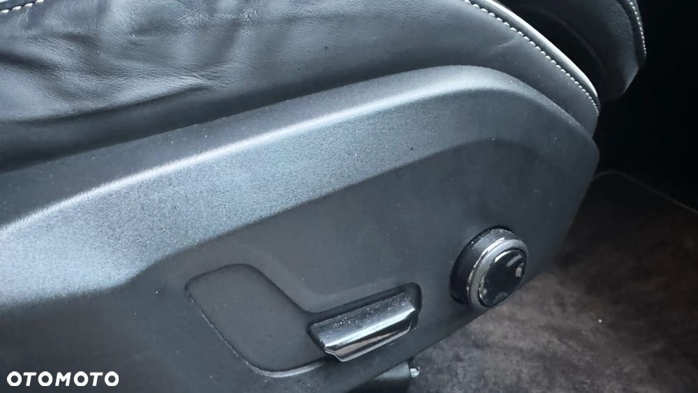 Volvo XC 60 B4 D Geartronic RDesign - 26