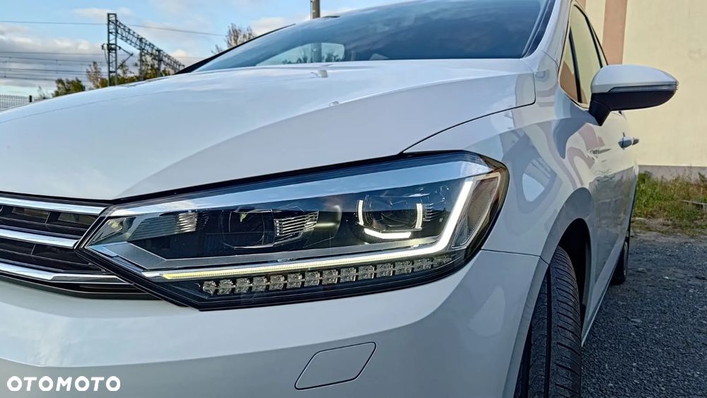 Volkswagen Touran 2.0 TDI BMT Highline DSG - 9