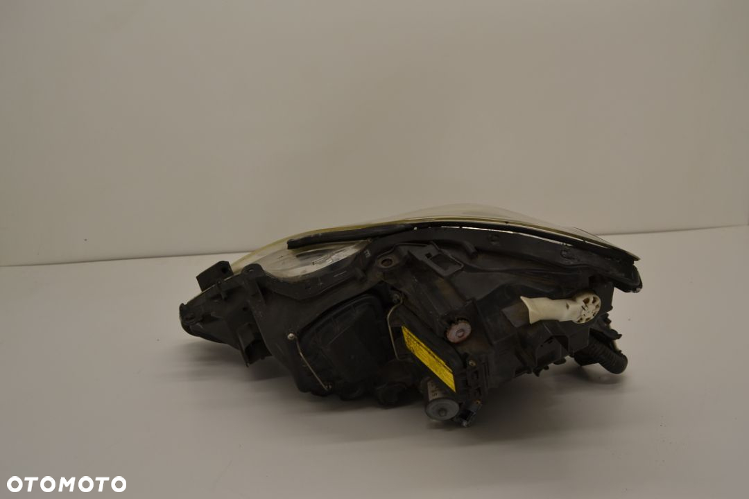 Lampa ksenon prawa przód IS 220d 250 - 3