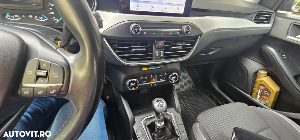 Ford Focus 1.5 EcoBlue Trend - 4