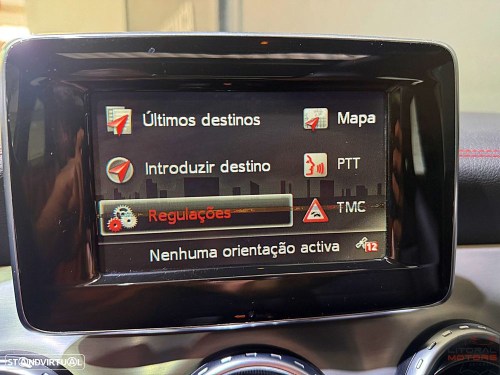 Mercedes-Benz GLA 220 CDI 4Matic 7G-DCT AMG Line - 33