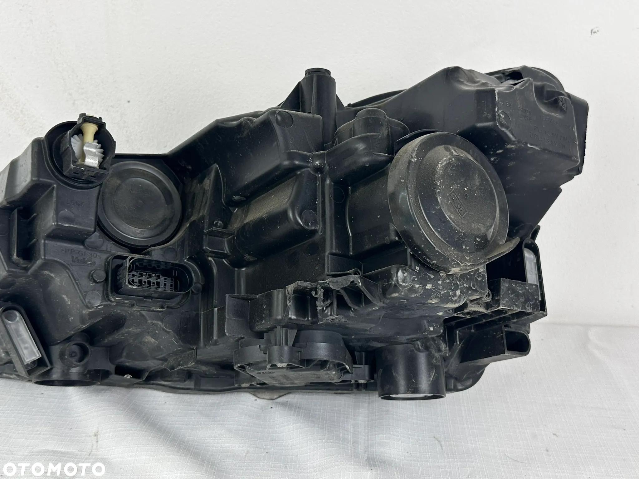 Skoda Scala 2021- Przednia prawa lampa reflektor - 9