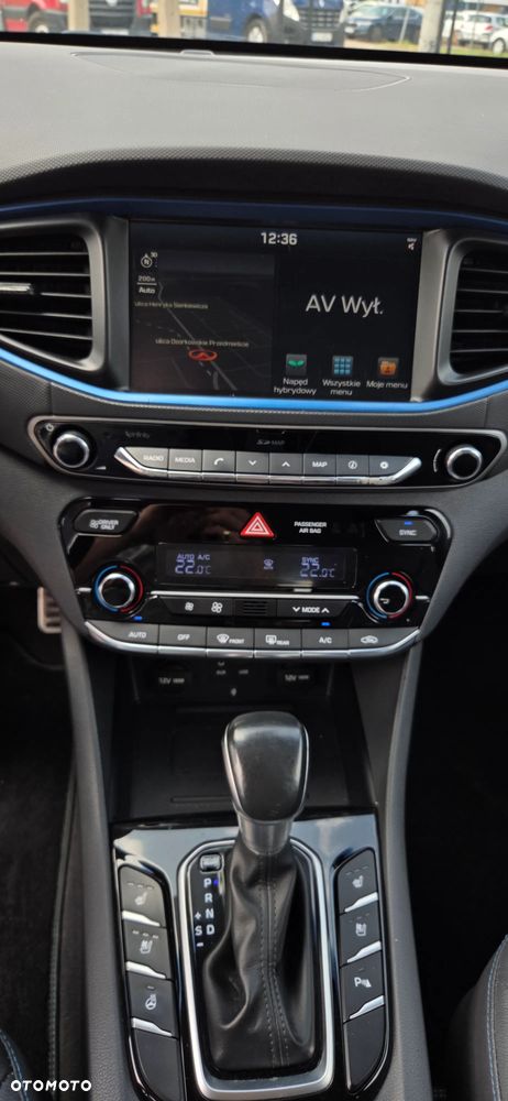 Hyundai IONIQ 1.6 GDI Premium - 30