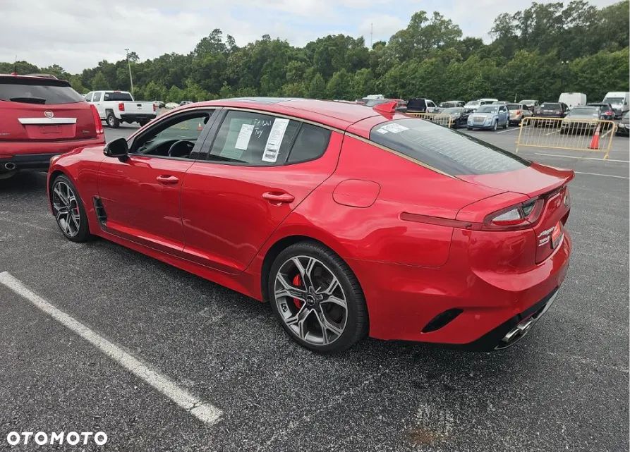 Kia Stinger - 5