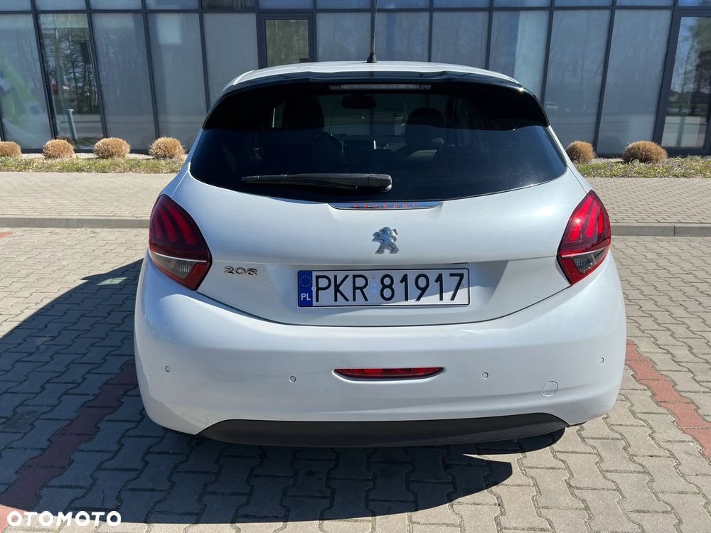 Peugeot 208 - 7