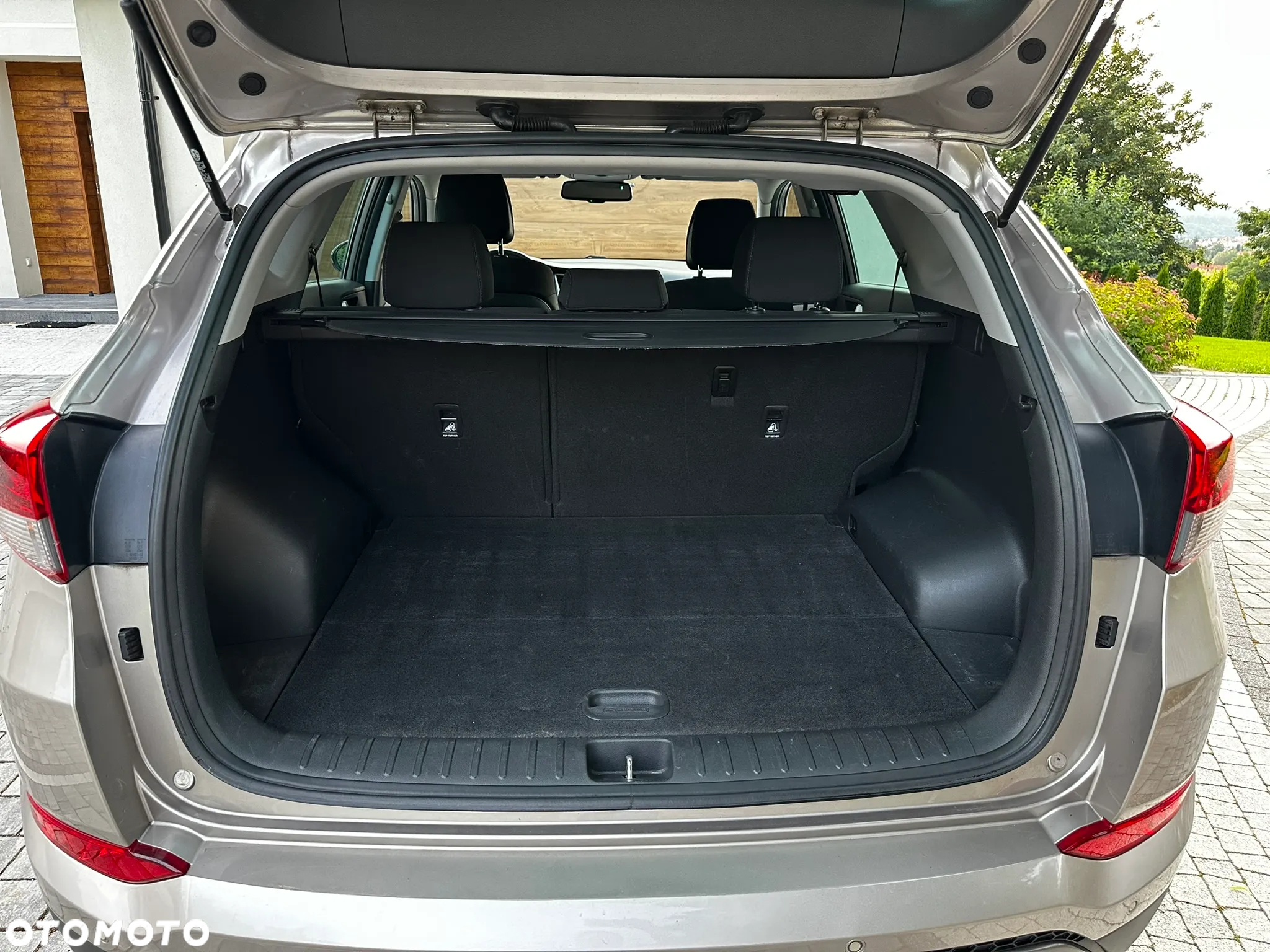 Hyundai Tucson 2.0 CRDI BlueDrive Style 2WD - 14