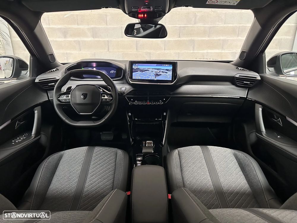 Peugeot 2008 1.2 PureTech Allure Pack EAT8 - 12