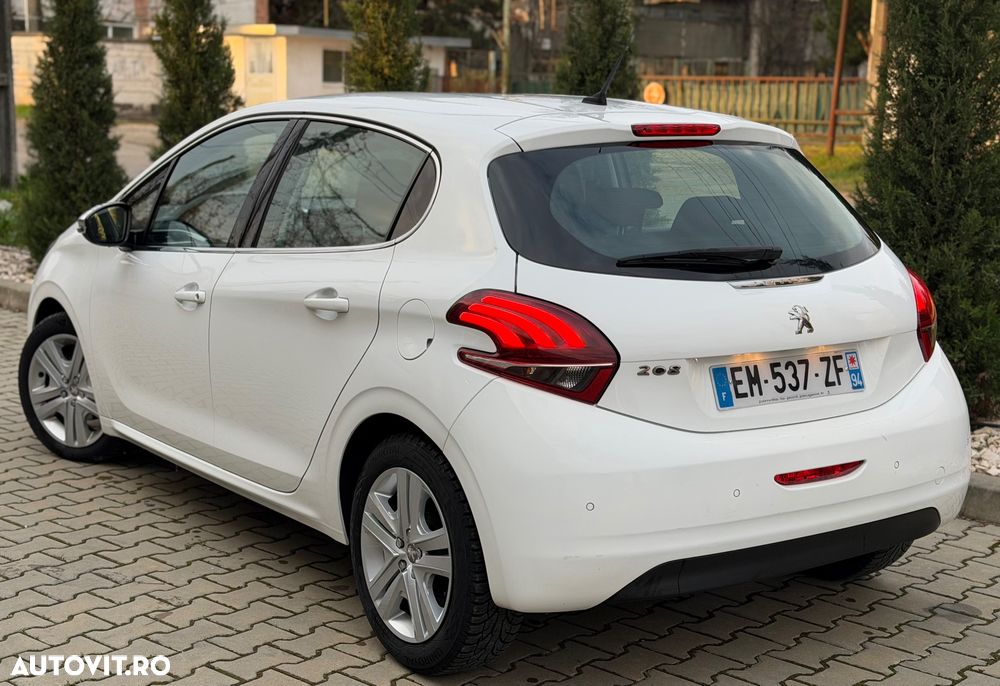 Peugeot 208 Blue-HDi 100 Stop&Start Allure - 4