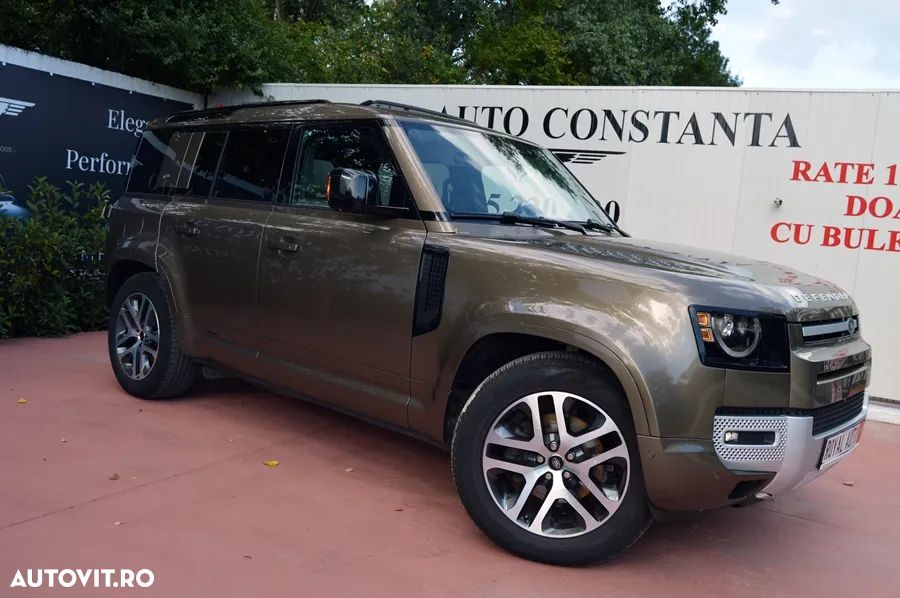 Land Rover Defender - 25