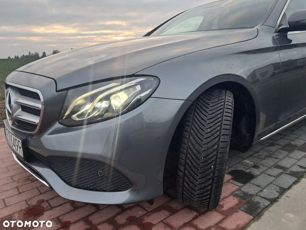 Mercedes-Benz Klasa E 200 9G-TRONIC - 21