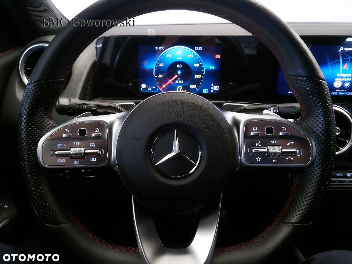 Mercedes-Benz GLB - 18