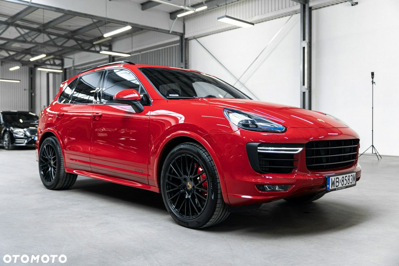 Porsche Cayenne GTS - 5
