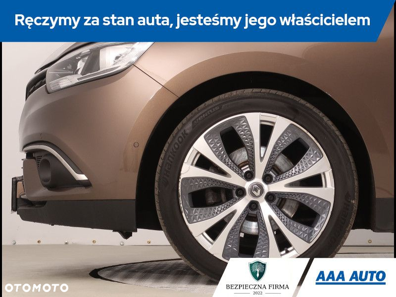 Renault Grand Scenic - 16