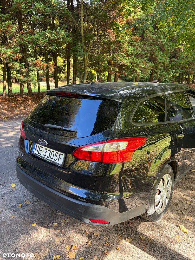 Ford Focus 2011 photo 3