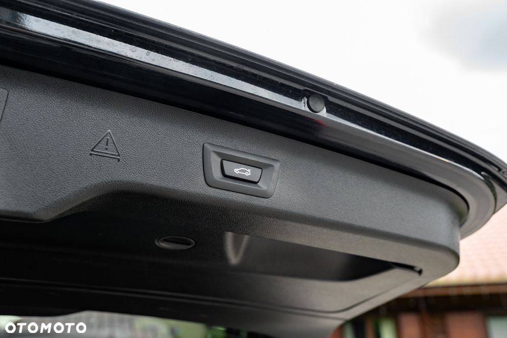 BMW Seria 5 520d Touring Sport Line - 23