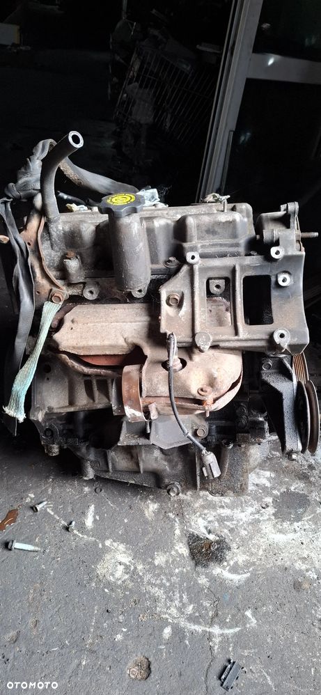 Silnik słupek Chrysler 300M 3,5 v6 2002 - 1