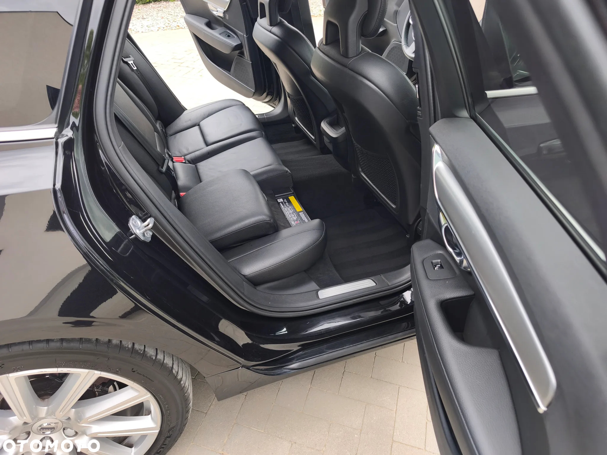 Volvo V90 - 10