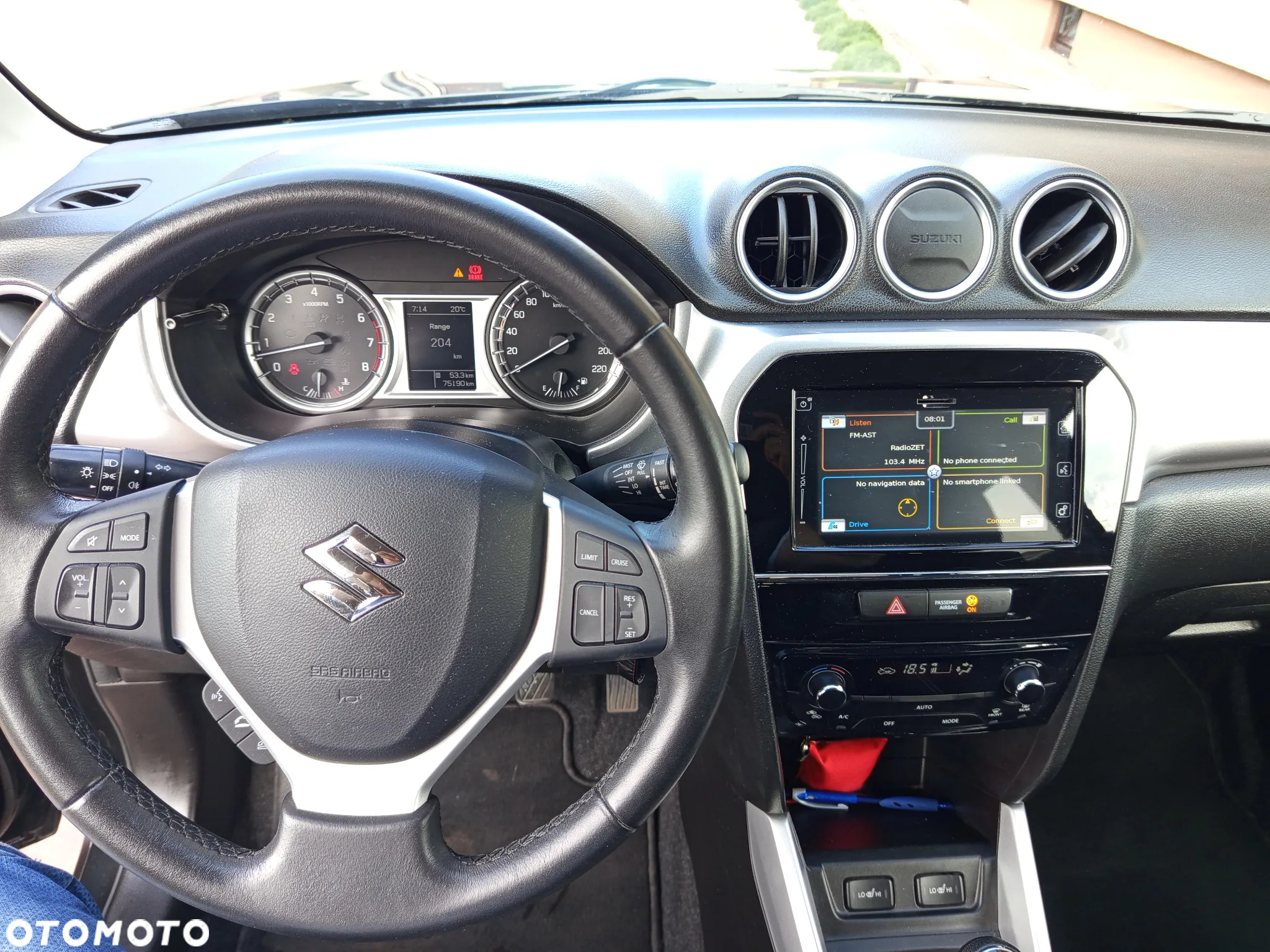 Suzuki Vitara 1.6 Comfort 2WD - 9