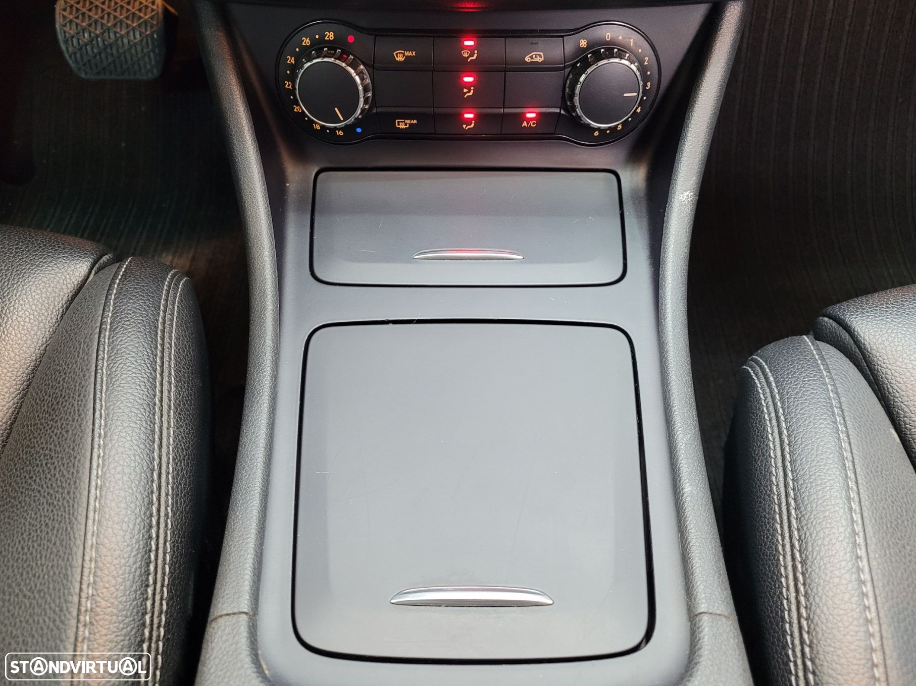Mercedes-Benz CLA 200 d Shooting Brake Urban Aut. - 27