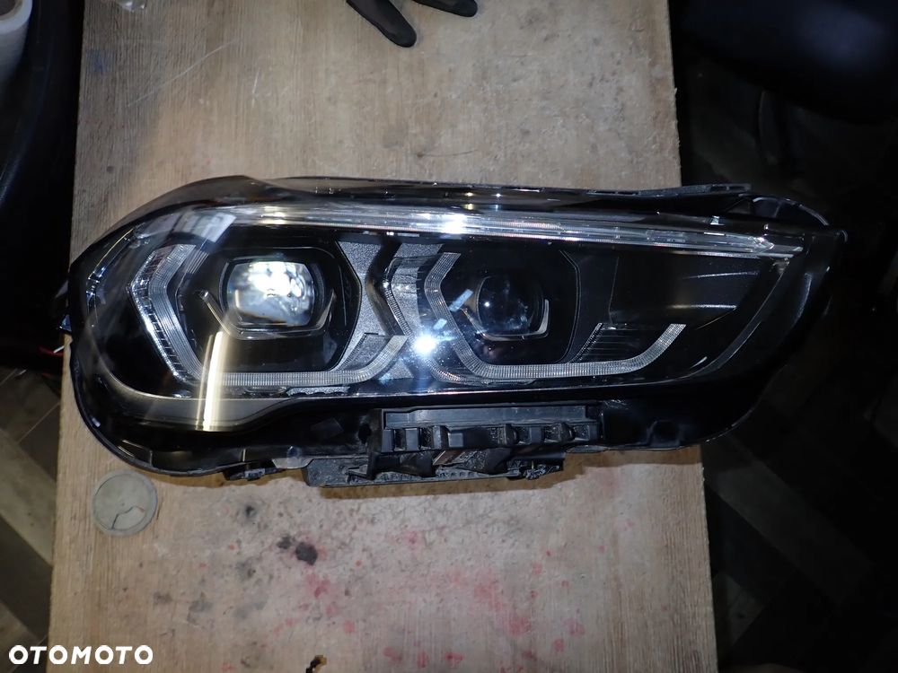 BMW X1 F48 LIFT LCI LAMPA PRAWY PRZÓD LED 5A01172 - 1