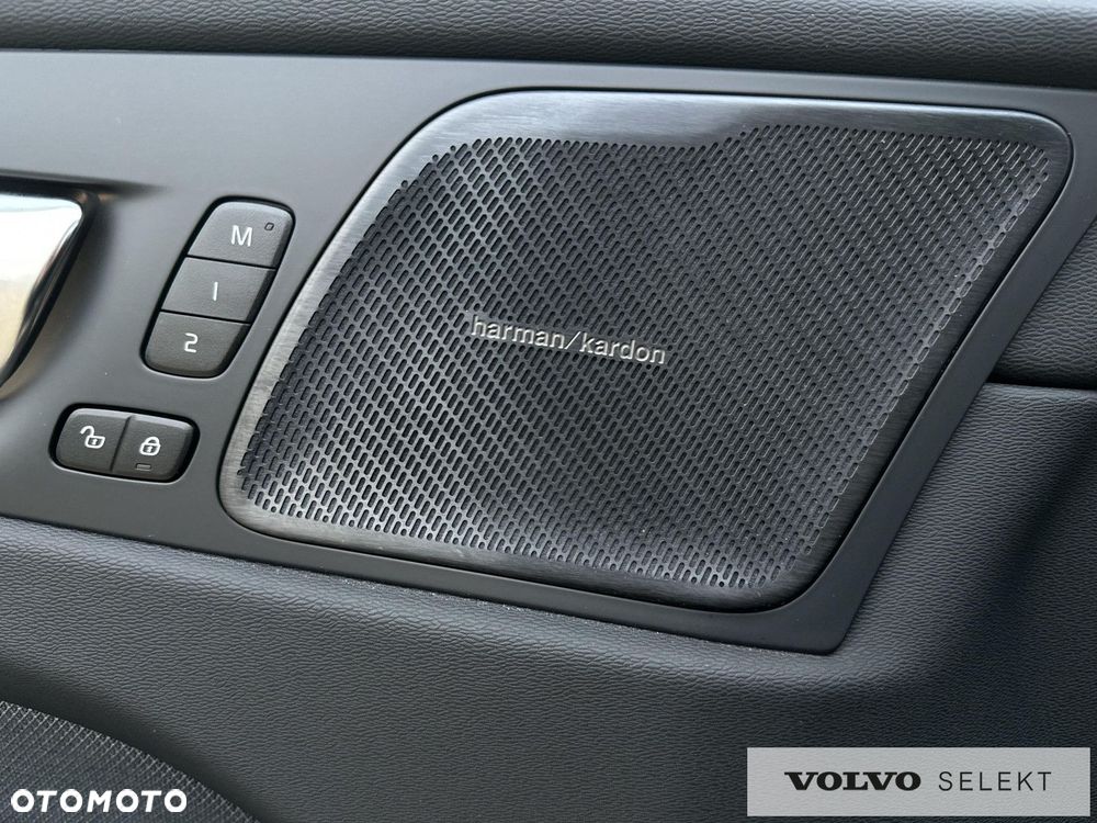 Volvo XC 60 - 22