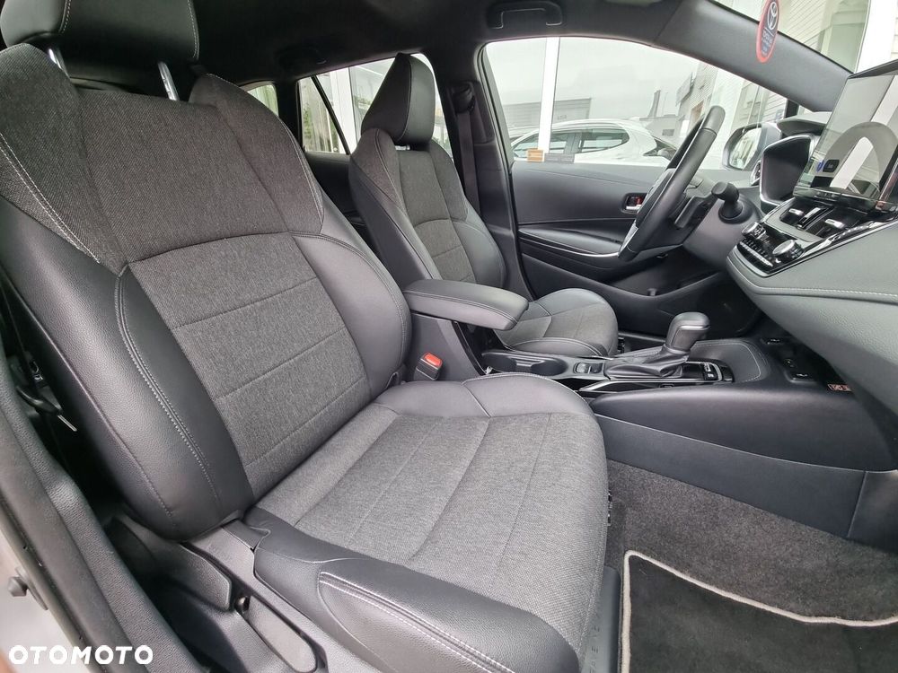 Toyota Corolla 2.0 Hybrid Style - 10