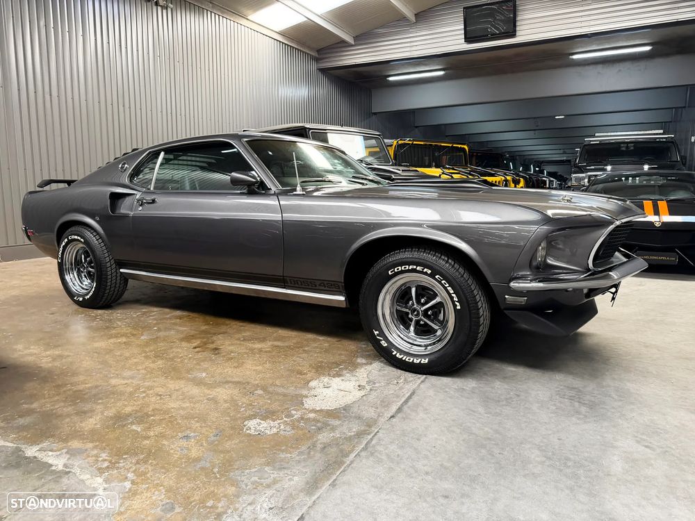 Ford Mustang - 10