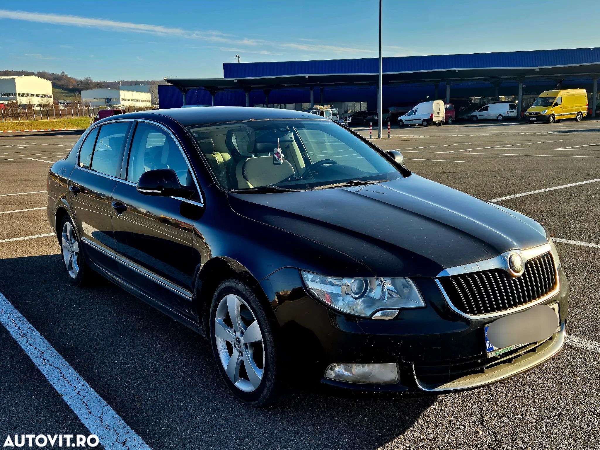 Skoda Superb - 1