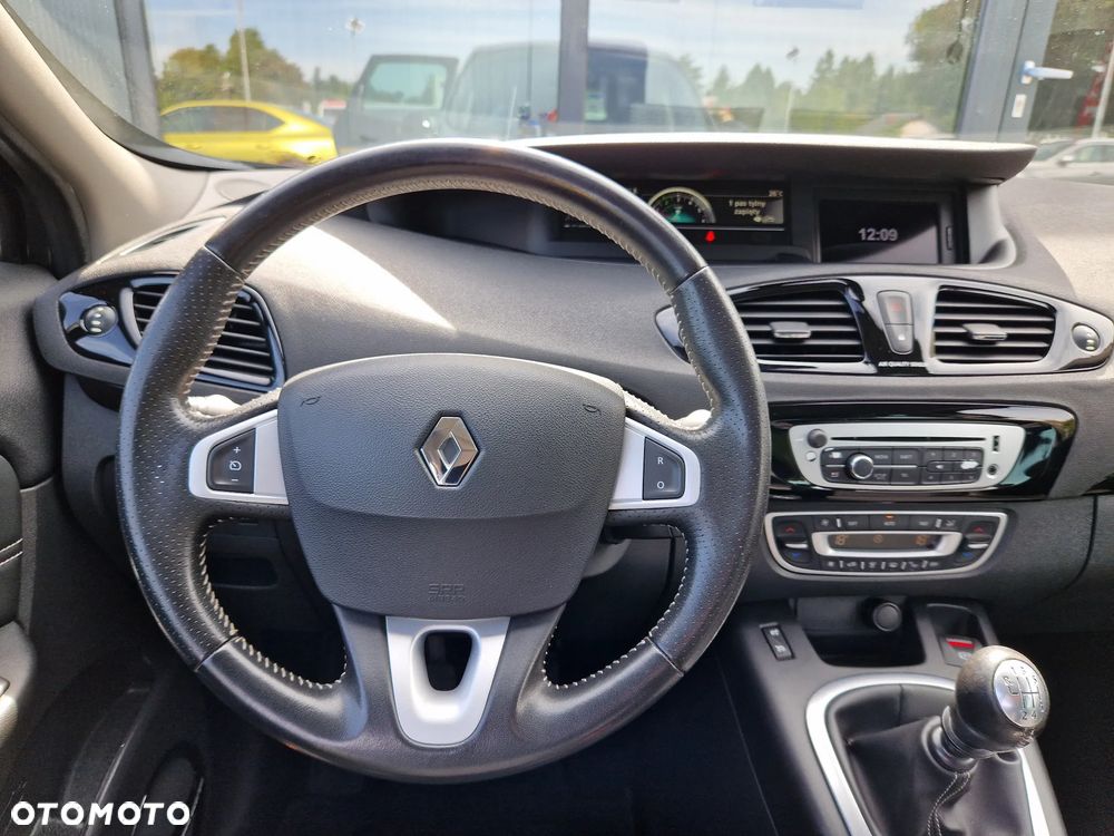 Renault Scenic 1.6 dCi Energy Bose EU6 - 13