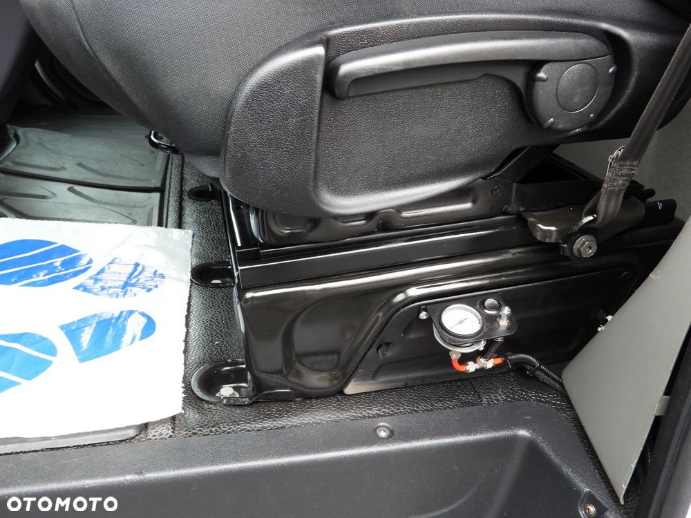 Renault MASTER  PLANDEKA 10 PALET WEBASTO TEMPOMAT LEDY PNEUMATYKA KLIMATYZACJA  165KM - 29