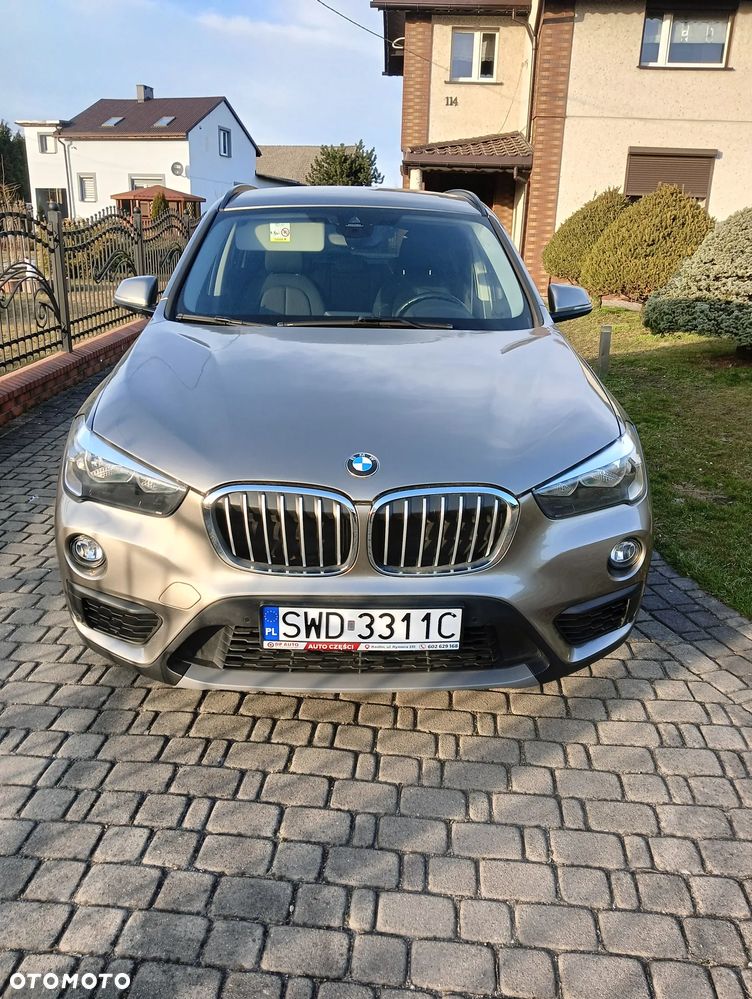 BMW X1 xDrive18d - 1